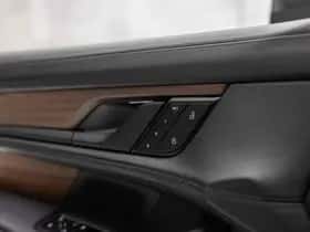 Porsche Taycan (2021) thumbnail 24