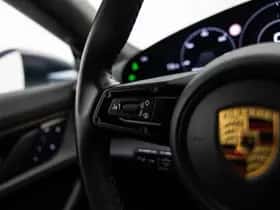 Porsche Taycan (2021) thumbnail 29