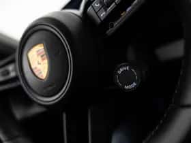 Porsche Taycan (2021) thumbnail 31