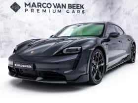 Porsche Taycan (2021) thumbnail 5