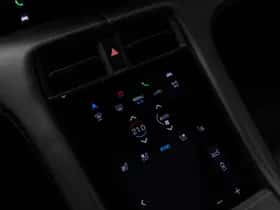 Porsche Taycan (2021) thumbnail 46