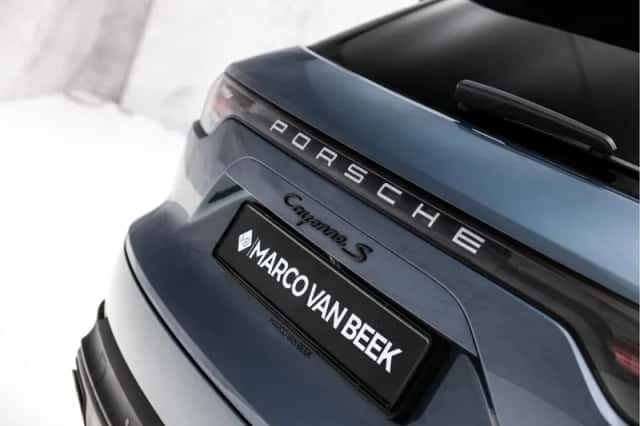 Porsche Cayenne (2017) thumbnail 11