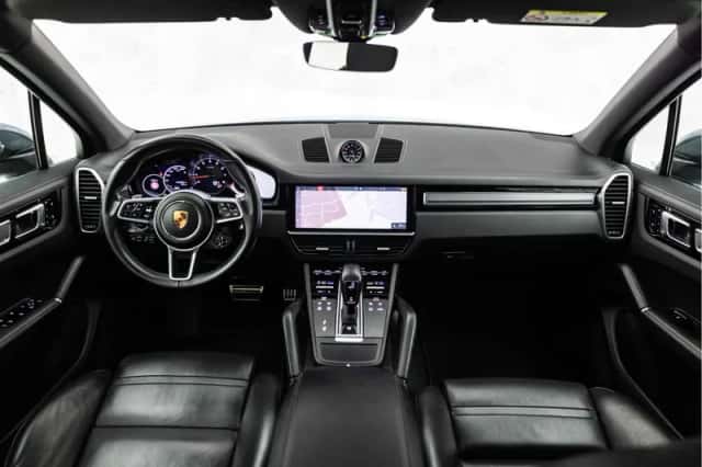 Porsche Cayenne (2017) thumbnail 16