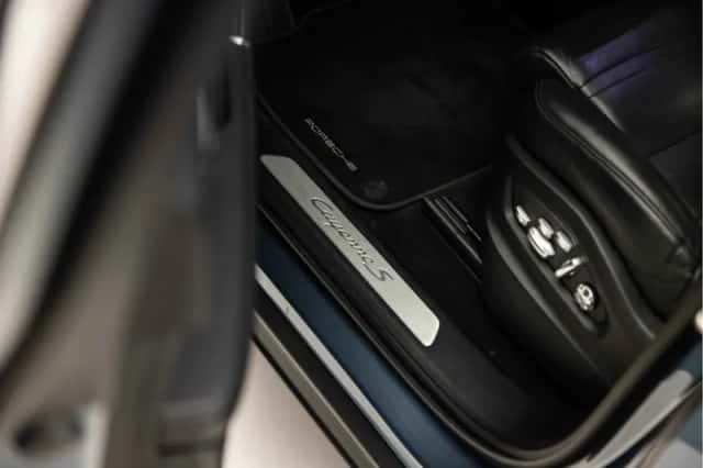 Porsche Cayenne (2017) thumbnail 21