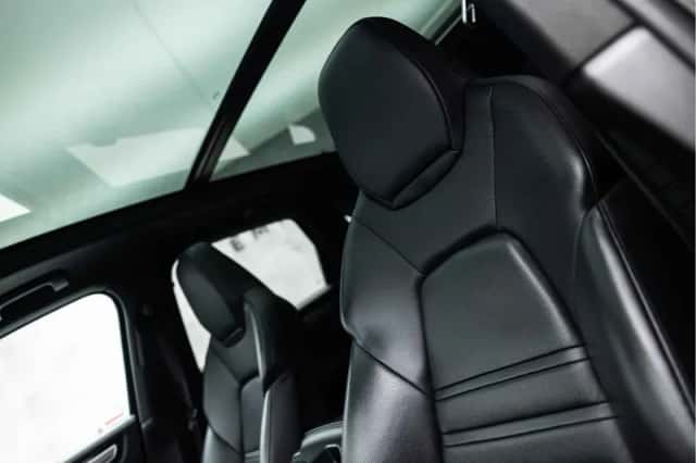 Porsche Cayenne (2017) thumbnail 24