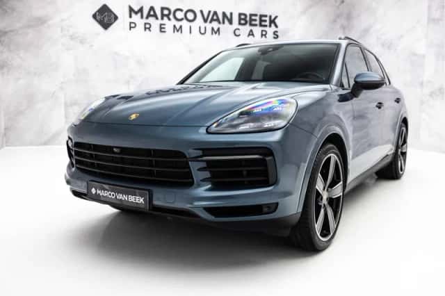 Porsche Cayenne (2017) thumbnail 4