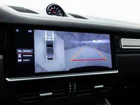 Porsche Cayenne (2017) thumbnail 38