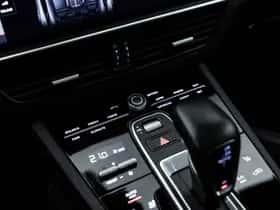Porsche Cayenne (2017) thumbnail 44