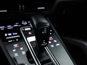 Porsche Cayenne (2017) thumbnail 46