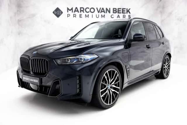 BMW X5 (2024) thumbnail 1