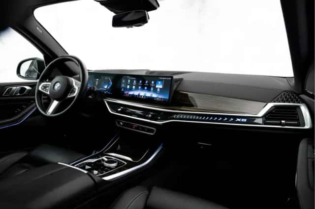 BMW X5 (2024) thumbnail 17