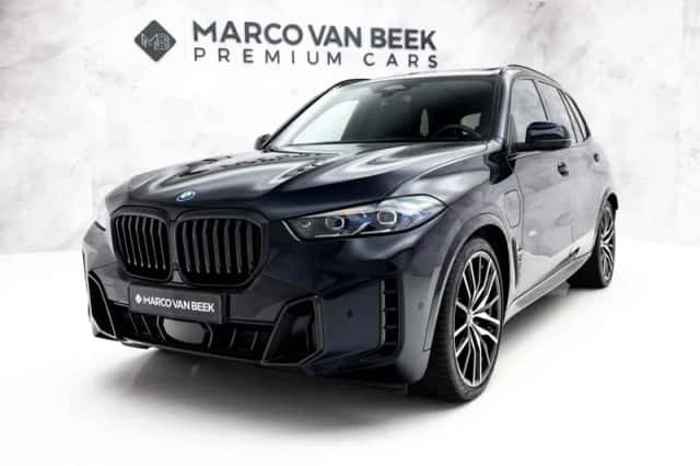 BMW X5 (2024) thumbnail 4