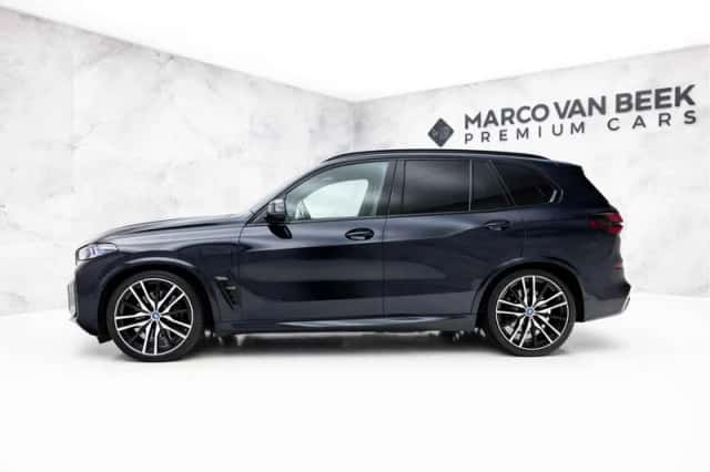 BMW X5 (2024) thumbnail 5
