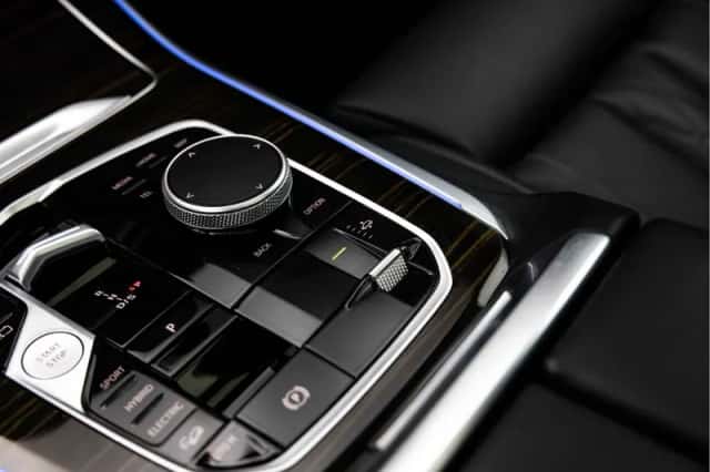 BMW X5 (2024) thumbnail 46
