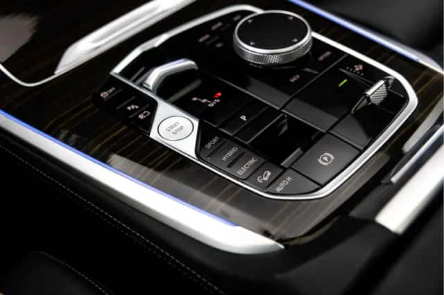 BMW X5 (2024) thumbnail 47