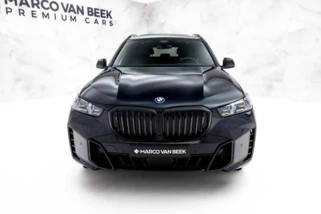 BMW X5 (2024) thumbnail 8