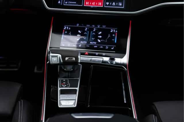 Audi RS6 (2024) thumbnail 24