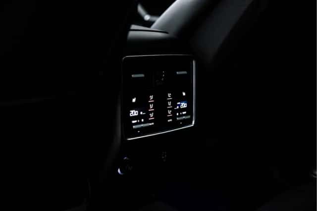 Porsche Cayenne (2018) thumbnail 15