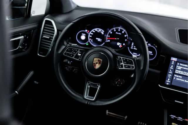 Porsche Cayenne (2018) thumbnail 18