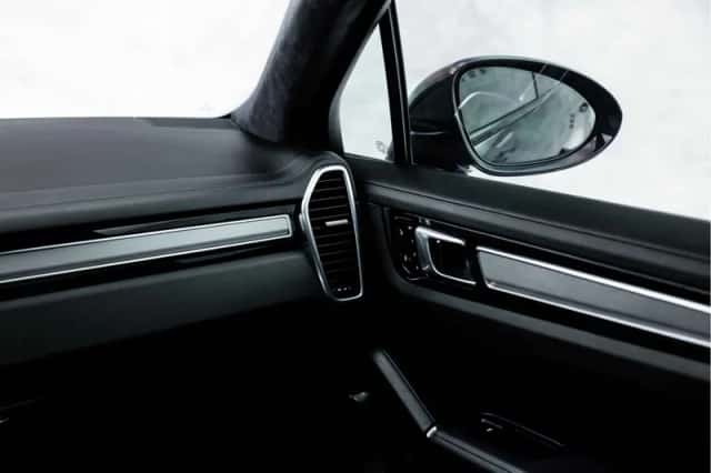 Porsche Cayenne (2018) thumbnail 22