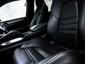 Porsche Cayenne (2018) thumbnail 26