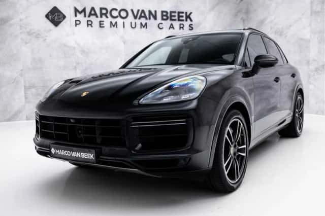 Porsche Cayenne (2018) thumbnail 4
