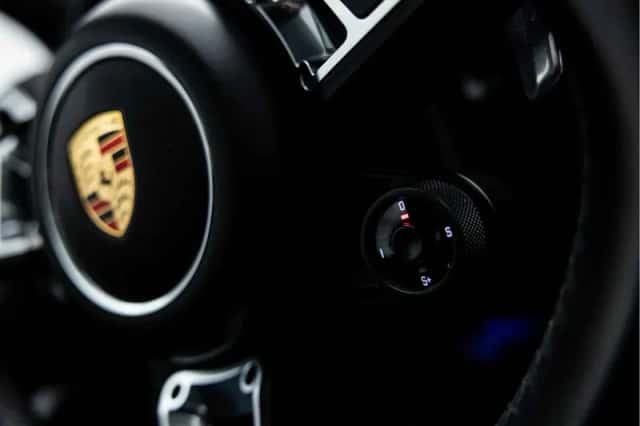 Porsche Cayenne (2018) thumbnail 36