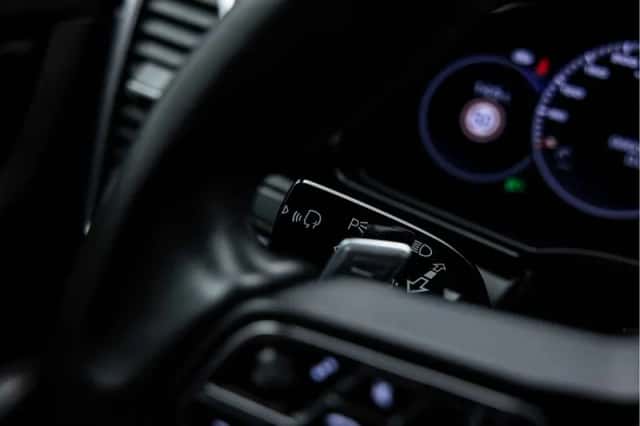 Porsche Cayenne (2018) thumbnail 38