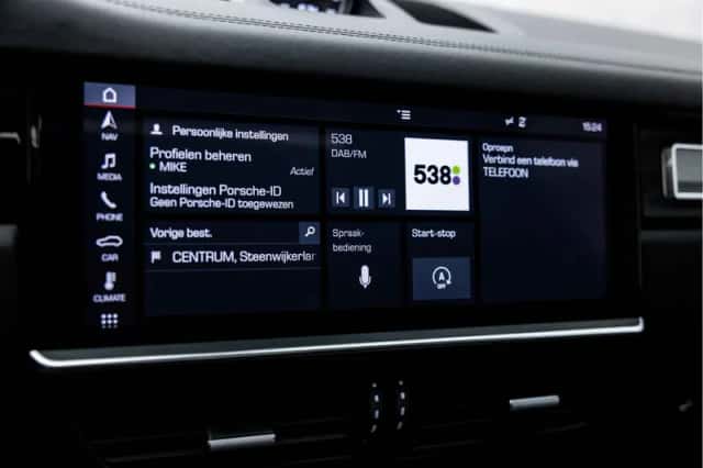 Porsche Cayenne (2018) thumbnail 40