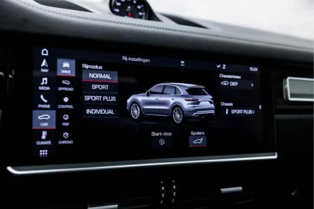 Porsche Cayenne (2018) thumbnail 43