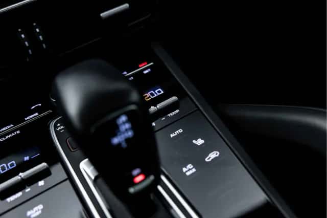 Porsche Cayenne (2018) thumbnail 50