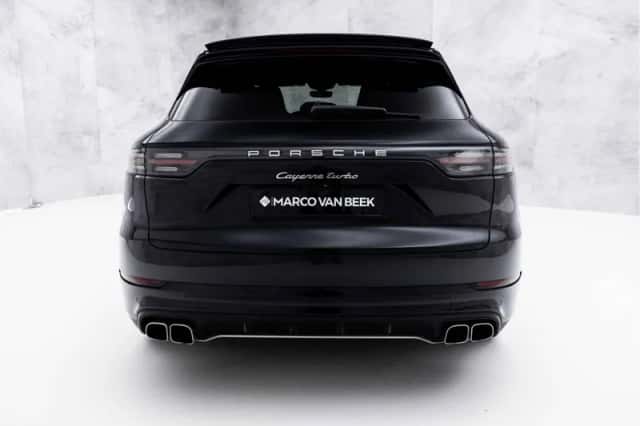 Porsche Cayenne (2018) thumbnail 10