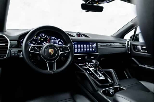 Porsche Cayenne (2023) thumbnail 15
