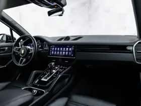 Porsche Cayenne (2023) thumbnail 17