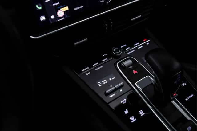 Porsche Cayenne (2023) thumbnail 47