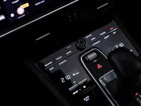 Porsche Cayenne (2023) thumbnail 48