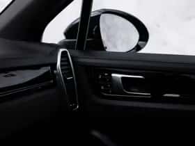 Porsche Cayenne (2023) thumbnail 50