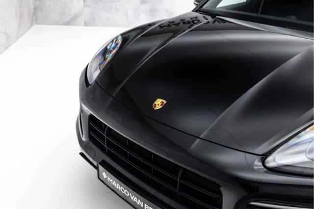 Porsche Cayenne (2023) thumbnail 7