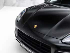 Porsche Cayenne (2023) thumbnail 7