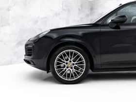 Porsche Cayenne (2023) thumbnail 8