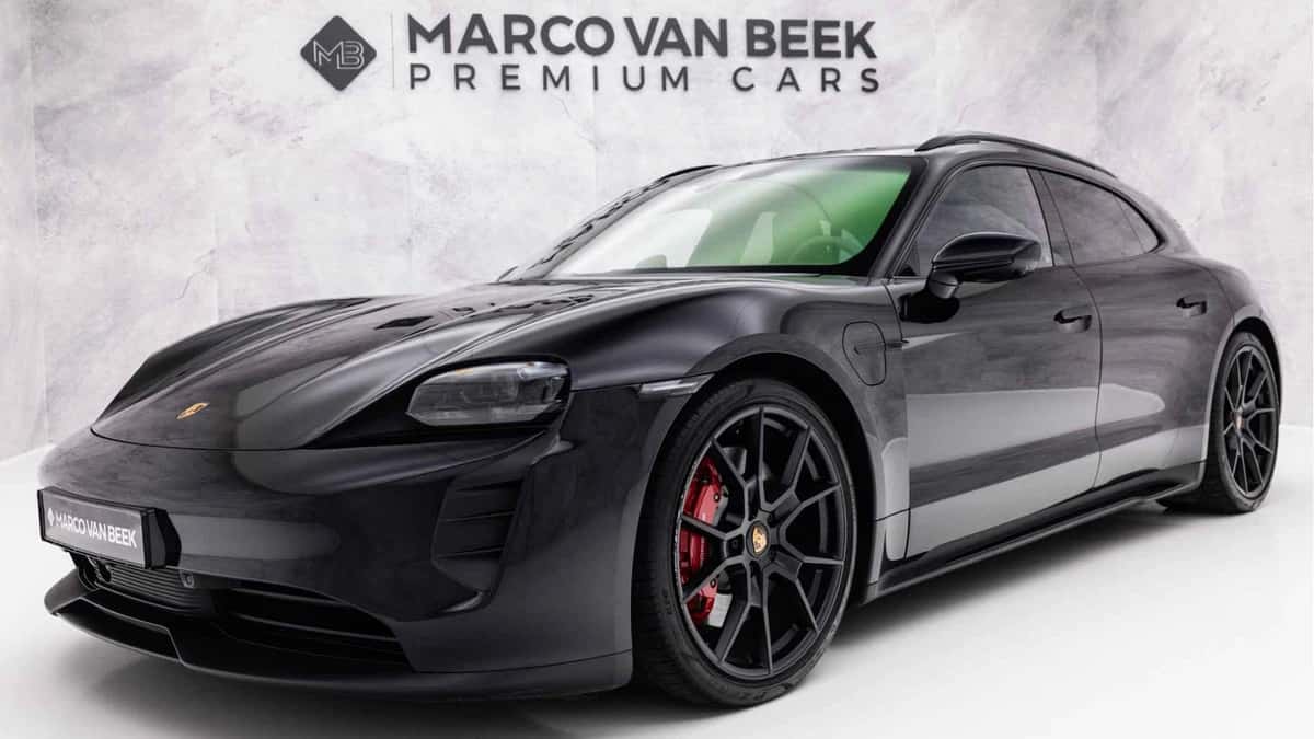 Porsche Taycan (2024) — foto 1