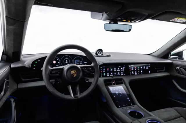 Porsche Taycan (2024) thumbnail 15