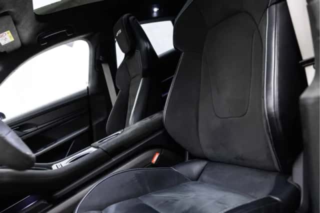 Porsche Taycan (2024) thumbnail 21