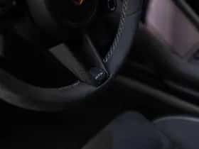 Porsche Taycan (2024) thumbnail 23