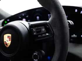 Porsche Taycan (2024) thumbnail 35