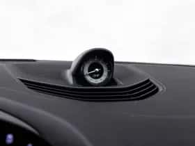 Porsche Taycan (2024) thumbnail 38