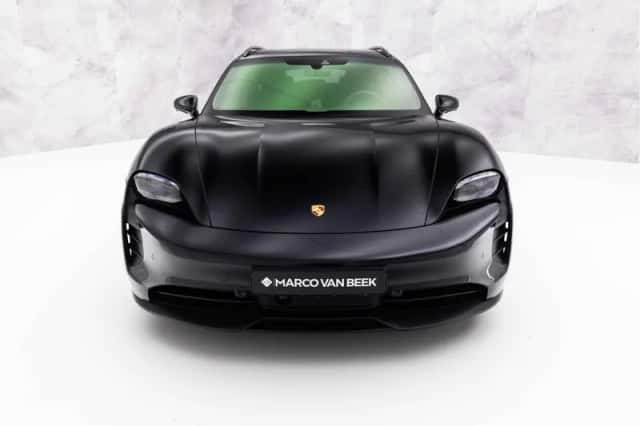 Porsche Taycan (2024) thumbnail 7