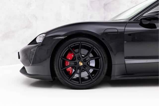 Porsche Taycan (2024) thumbnail 9