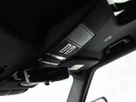 Land Rover Defender (2021) thumbnail 31