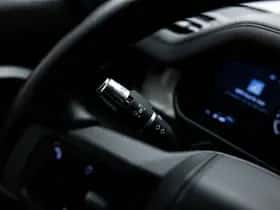 Land Rover Defender (2021) thumbnail 44